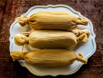 tamales en plato